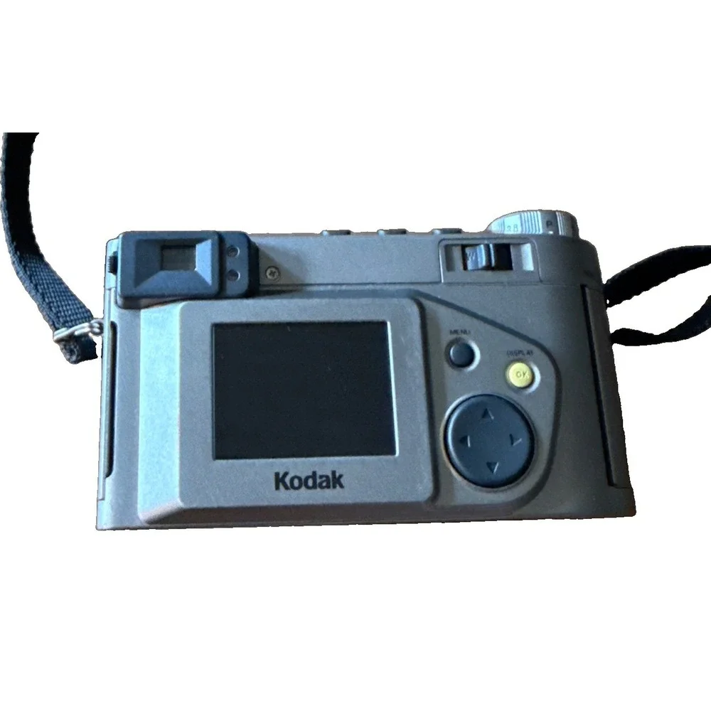 Kodak DC4800 3.1 MP Zoom Digital Camera With Battery Clean